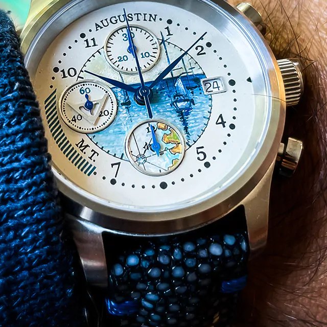 Sailing Chronograph, cu valuri și o ambarcațiune cu pânze pictate pe cadran